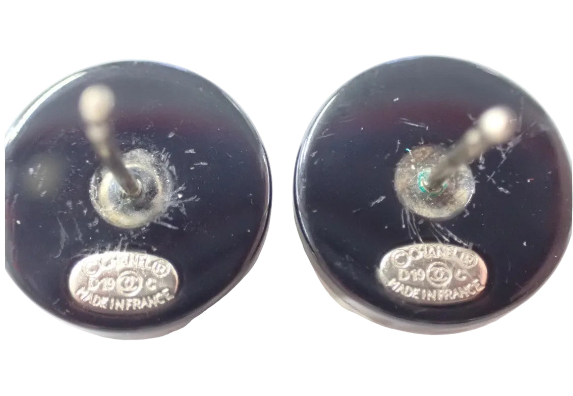 Pre-owned Chanel Argyle Black, White & Silver 2019 Pierced Earrings CHA.J.1134
