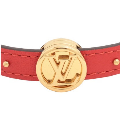 Pre-Owned Louis Vuitton LV Circle Reversible Monogram Bracelet (Red & Mono) LOU.J.1010