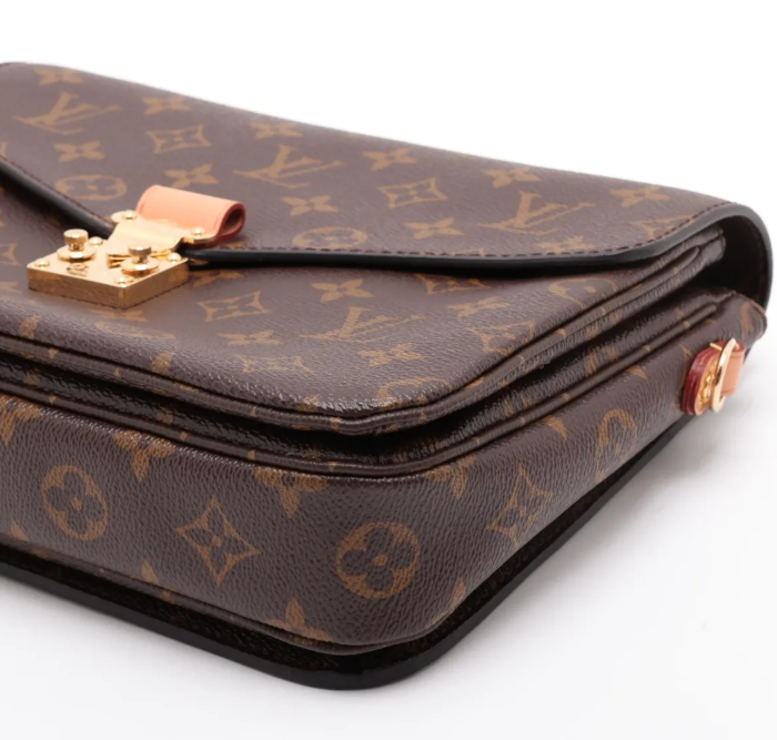 Pre-Owned Louis Vuitton Pochette Metis Monogram Coated Canvas Crossbody LOU.B.1186