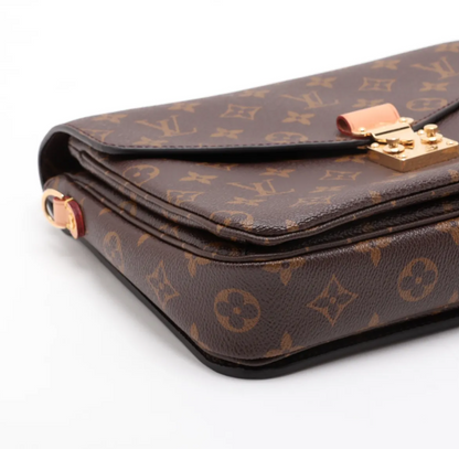 Pre-Owned Louis Vuitton Pochette Metis Monogram Coated Canvas Crossbody LOU.B.1186