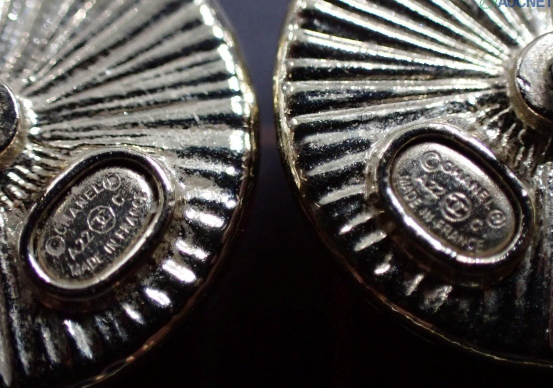 Pre-Owned Chanel 22C Rhinestone Round Stud Earrings CHA.J.1029