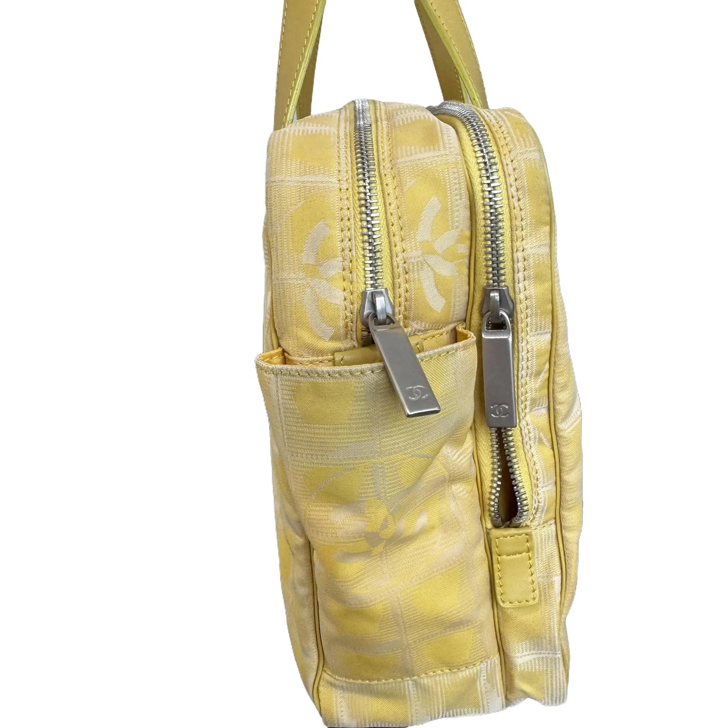 Pre-Owned Chanel New Travel Line Yellow Zip Around Tote CHA.B.1028